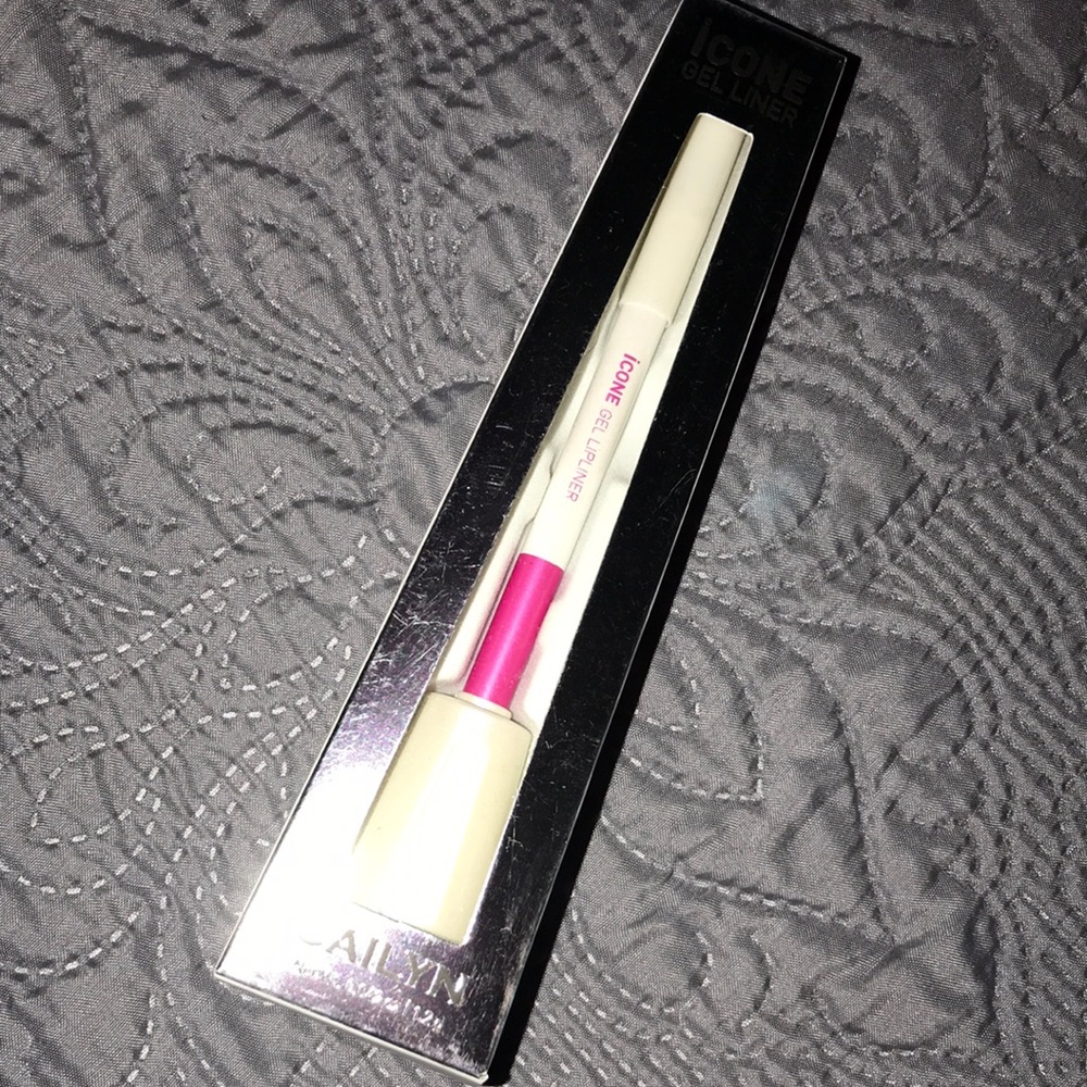 Calvin Klein Iconic Gel Liner - Magenta 03